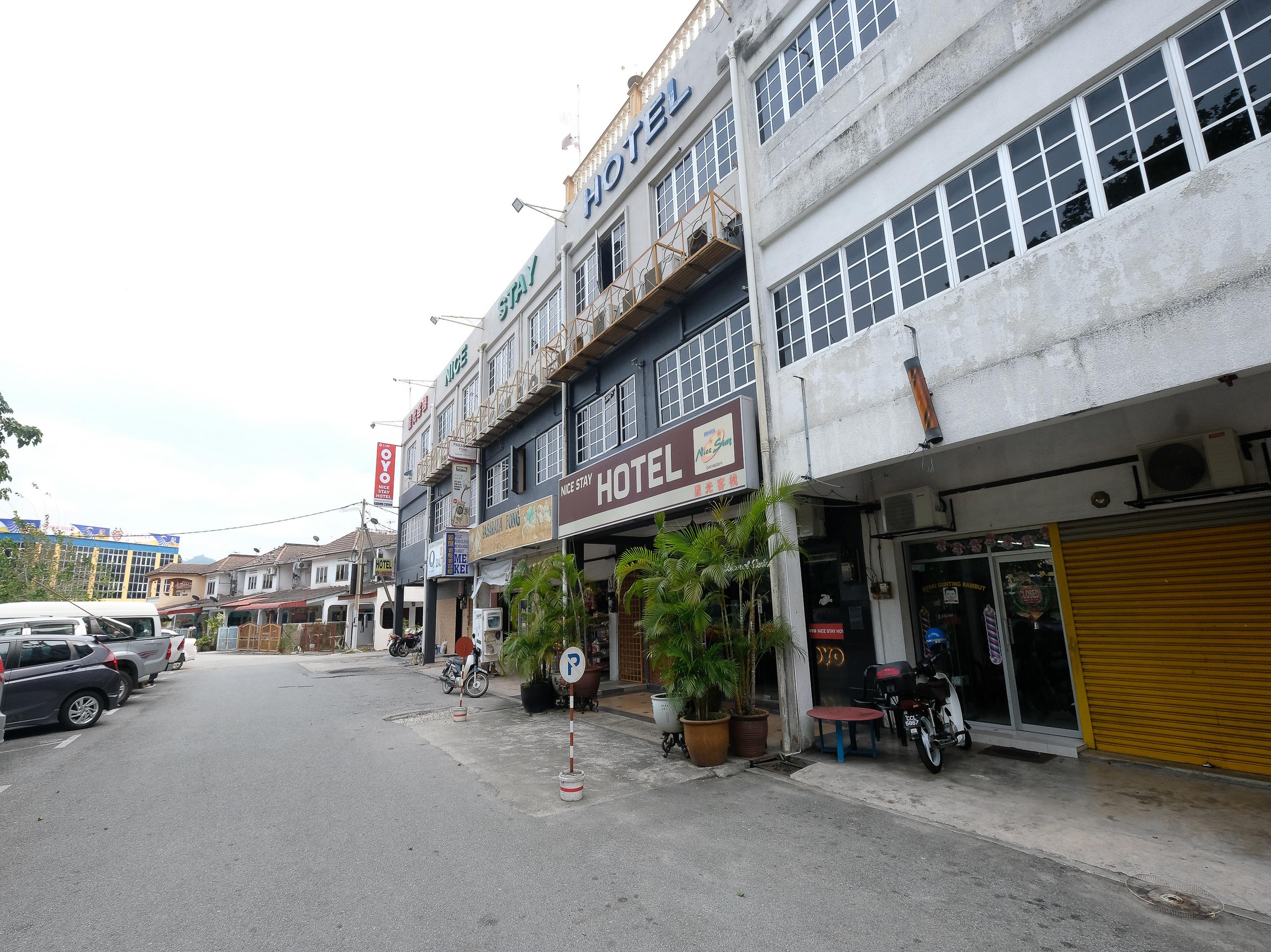 Oyo 1190 Nice Stay Hotel Raub Exteriér fotografie